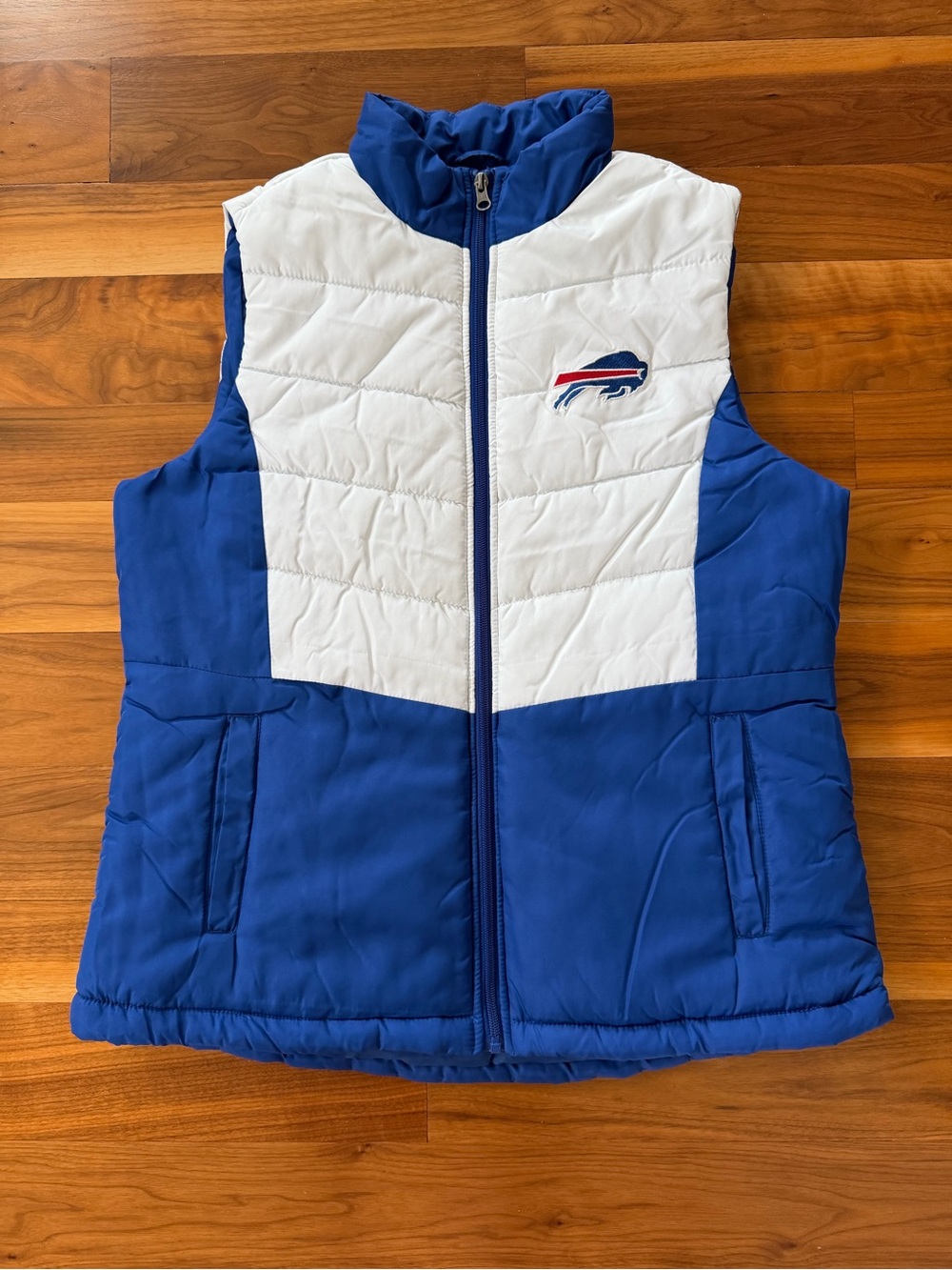 Buffalo Bills NFL Puffer Vest Chevron Colorblock Women’s Sz XL Like New